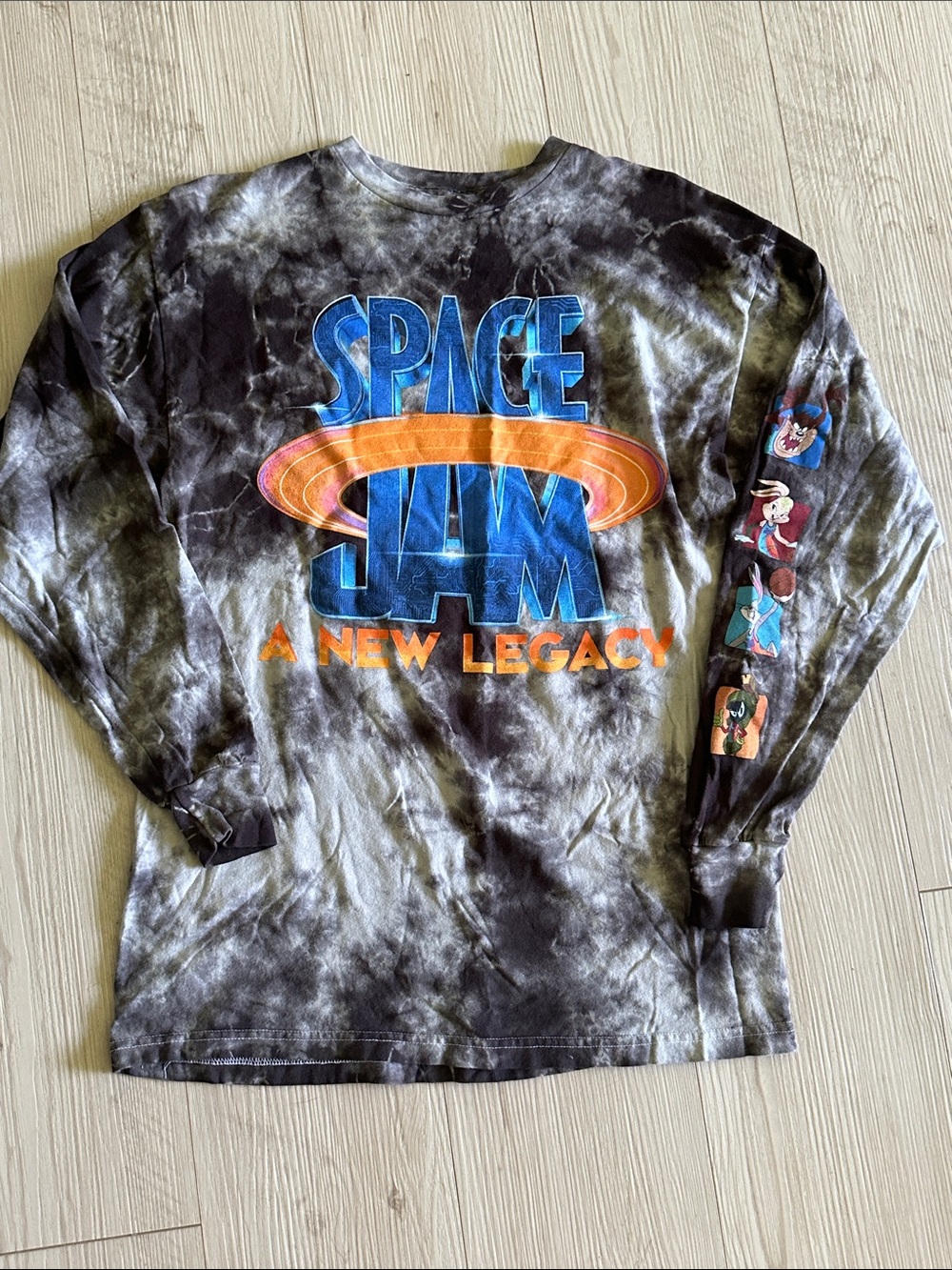 Space Jam: A New Legacy Men’s Long Sleeve Tie-Dye Tee - Black/Gray
